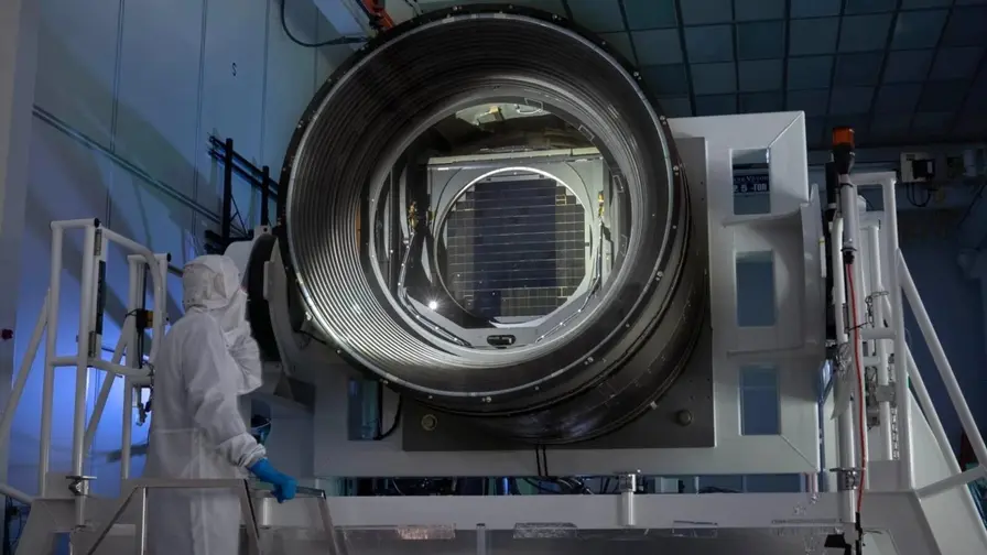 3,2 mlrd. pikselių LSST kamera: nakties dangaus kino įrašas